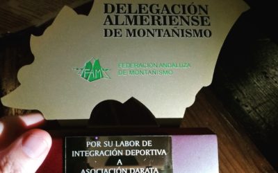 Reconocimiento de la Delegación de montañismo Almería a Autismo Dárata